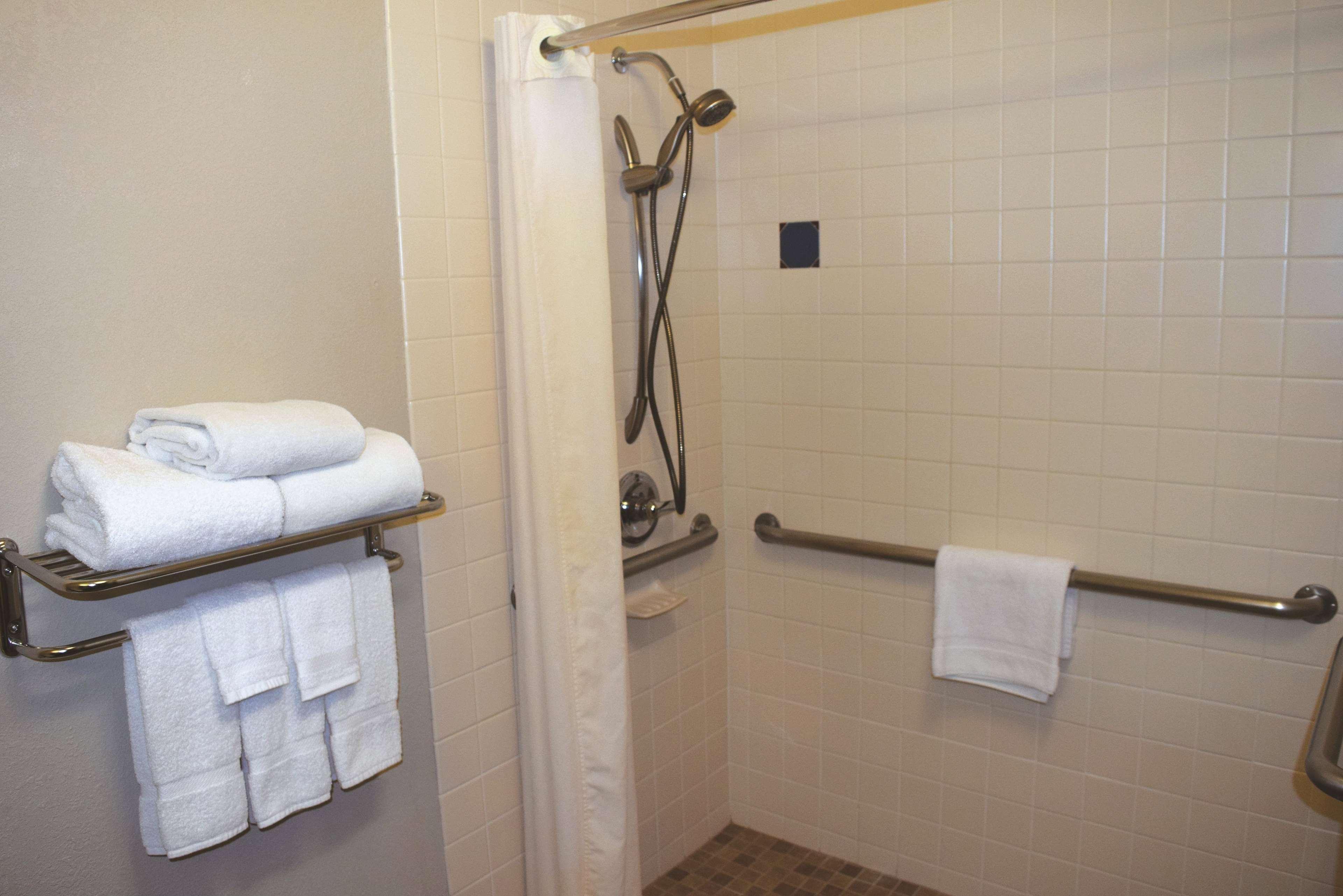 La Quinta Inn By Wyndham Binghamton - Johnson City Zewnętrze zdjęcie