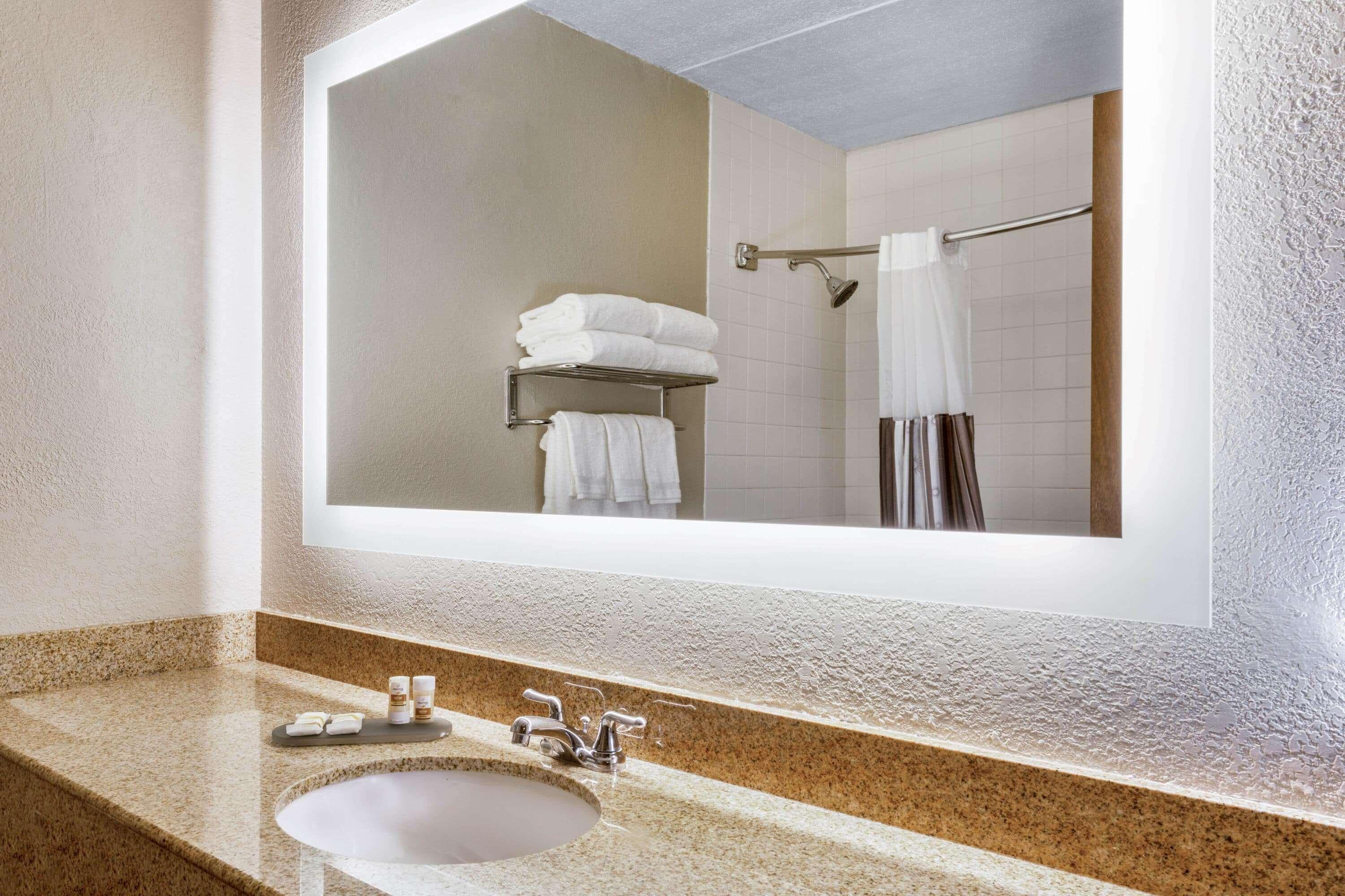 La Quinta Inn By Wyndham Binghamton - Johnson City Zewnętrze zdjęcie